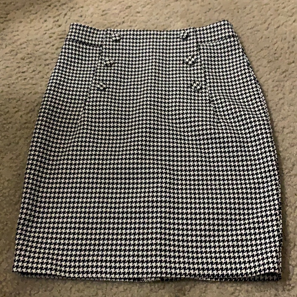 Black and White Knee length shirt